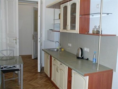 Oid Town Apartments ลวีฟ ภายนอก รูปภาพ